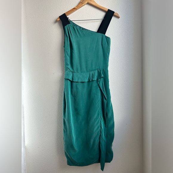 French Connection | Oberon Nights Grecian Asymetric Dress - Picture 2 of 9